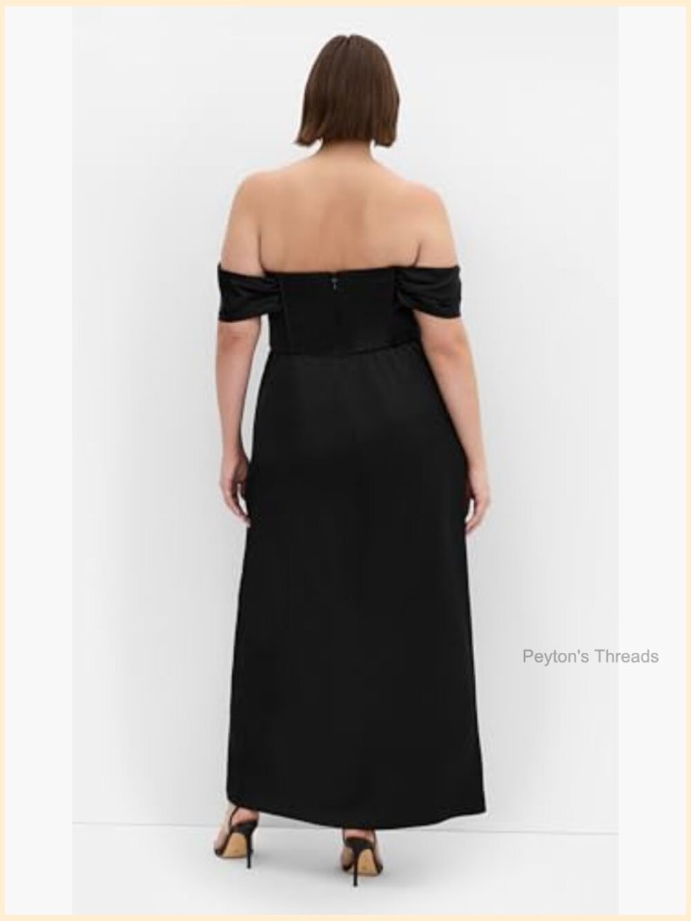 Curve-Hugging Off-Shoulder Maxi Dress with Boning - Picture 3 of 6